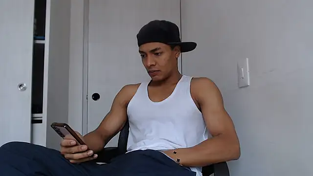 Jhonyblack 1 online show from 07-03-26, 02:23