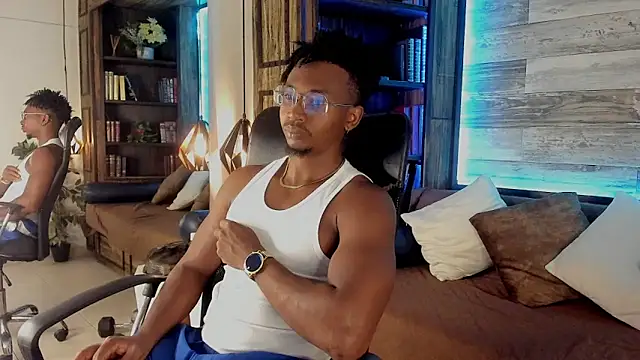 Snapshot of JamalMyst chatting on 10-16-25, 03:29 JamalMyst online show from 10-16-25, 03:29