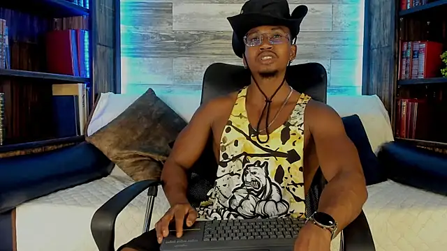 Snapshot of JamalMyst chatting on 10-29-25, 03:42 JamalMyst online show from 10-29-25, 03:42