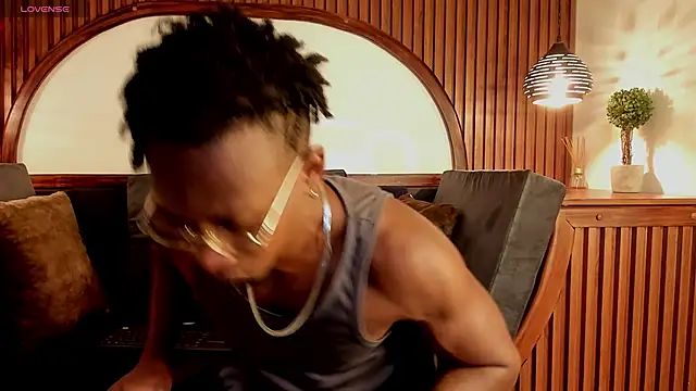 Snapshot of JamalMyst chatting on 11-18-25, 03:56 JamalMyst online show from 11-18-25, 03:56