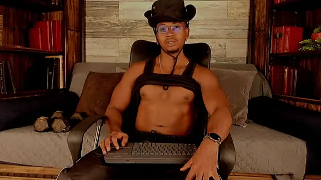 Snapshot of JamalMyst chatting on 11-21-25, 04:22 JamalMyst online show from 11-21-25, 04:22