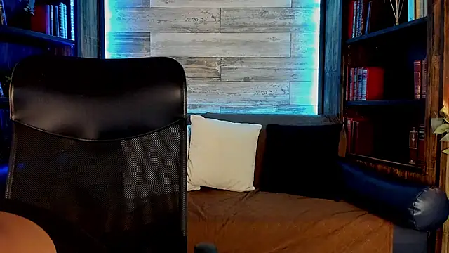 Snapshot of JamalMyst chatting on 12-16-25, 03:55 JamalMyst online show from 12-16-25, 03:55