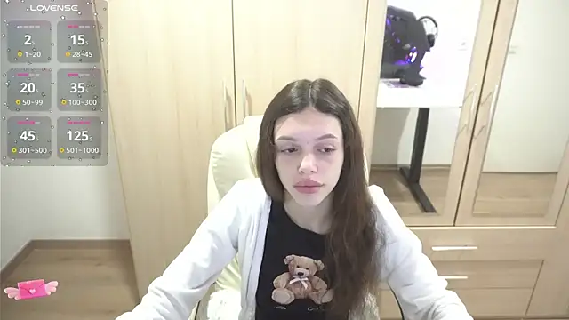 Snapshot of Billly1Love chatting on 09-29-25, 10:36 Billly1Love online show from 09-29-25, 10:36