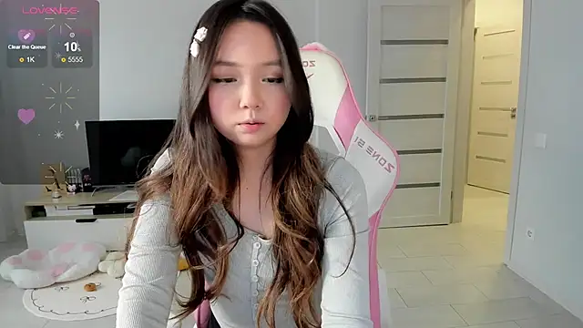 Snapshot of Fluffy_Rose chatting on 05-16-26, 10:36 Fluffy Rose online show from 05-16-26, 10:36