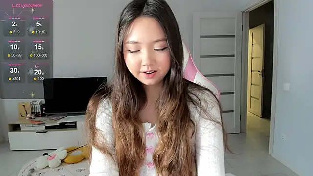 Snapshot of Fluffy_Rose chatting on 07-19-26, 01:09 Fluffy Rose online show from 07-19-26, 01:09