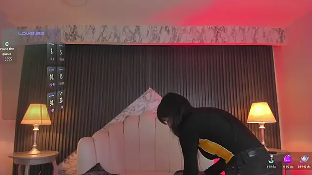 MeganDraco  online show from 10-28-25, 12:30