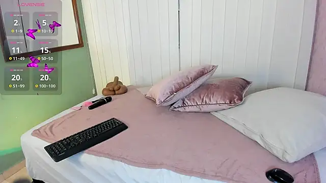 Paiige peach online show from 03-28-26, 12:49