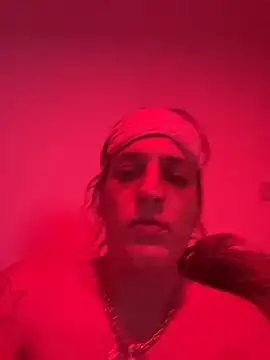Haleytightlips1986 online show from 04-09-26, 01:49