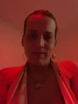 Haleytightlips1986 online show from 04-10-26, 03:34