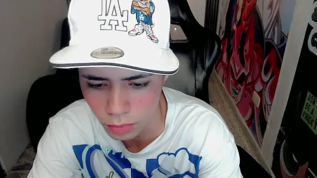 Snapshot of bby_santi chatting on 02-13-25, 07:21 bby santi online show from 02-13-25, 07:21