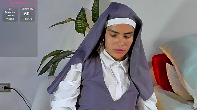 ClaraMariaMon online show from 01-21-25, 06:55