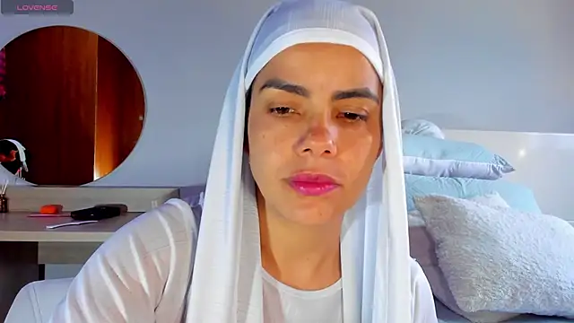 ClaraMariaMon online show from 03-08-25, 04:17