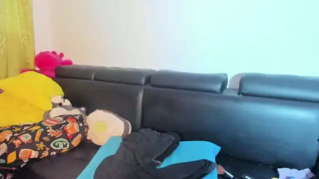 jennifer ts online show from 03-25-26, 09:43