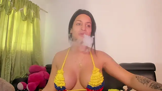 Snapshot of jennifer_ts chatting on 07-07-26, 03:49 jennifer ts online show from 07-07-26, 03:49