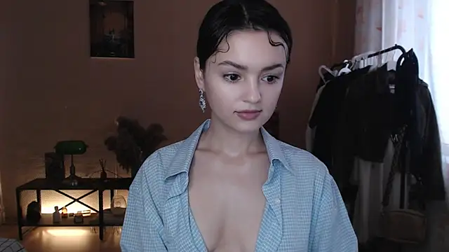 Snapshot of CuteRuby99 chatting on 10-09-25, 10:24 CuteRuby99 online show from 10-09-25, 10:24