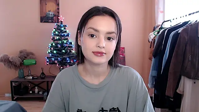 CuteRuby99 online show from 01-14-26, 06:19