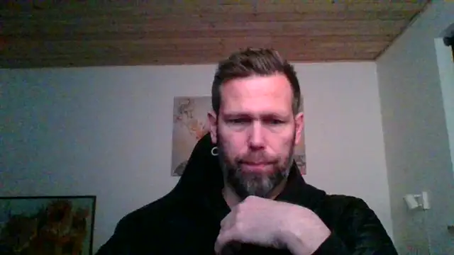 Snapshot of Gotta1 chatting on 12-04-24, 04:38 Gotta1 online show from 12-04-24, 04:38