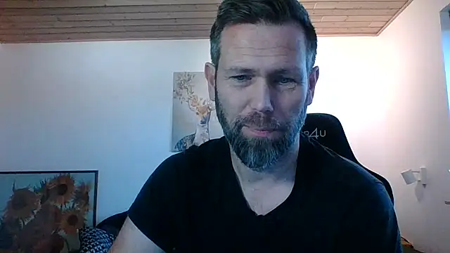 Snapshot of Gotta1 chatting on 12-08-24, 12:41 Gotta1 online show from 12-08-24, 12:41