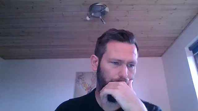 Snapshot of Gotta1 chatting on 12-15-24, 01:43 Gotta1 online show from 12-15-24, 01:43