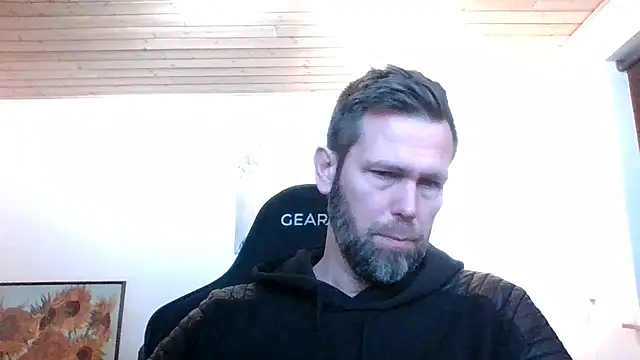 Snapshot of Gotta1 chatting on 12-21-24, 08:00 Gotta1 online show from 12-21-24, 08:00