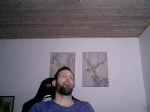 Snapshot of Gotta1 chatting on 12-22-24, 02:06 Gotta1 online show from 12-22-24, 02:06