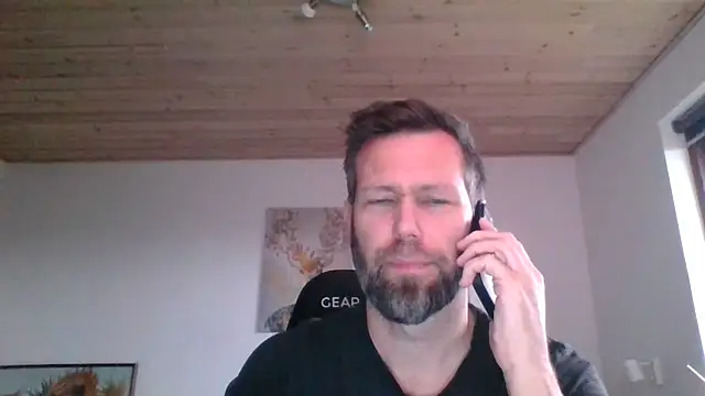 Snapshot of Gotta1 chatting on 12-28-24, 09:52 Gotta1 online show from 12-28-24, 09:52