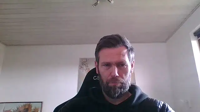 Snapshot of Gotta1 chatting on 02-07-25, 01:01 Gotta1 online show from 02-07-25, 01:01