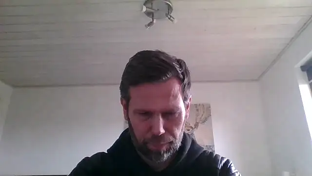 Snapshot of Gotta1 chatting on 02-25-25, 02:00 Gotta1 online show from 02-25-25, 02:00