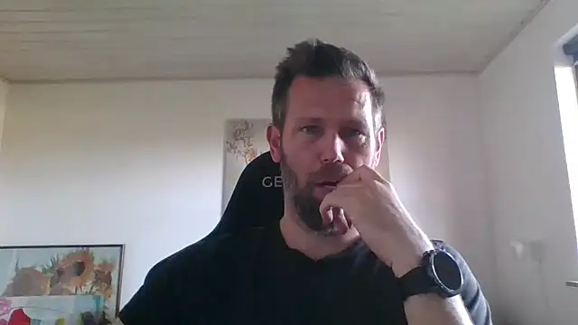 Snapshot of Gotta1 chatting on 10-03-25, 12:13 Gotta1 online show from 10-03-25, 12:13