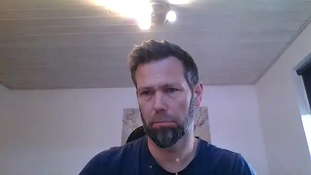 Snapshot of Gotta1 chatting on 10-10-25, 03:22 Gotta1 online show from 10-10-25, 03:22