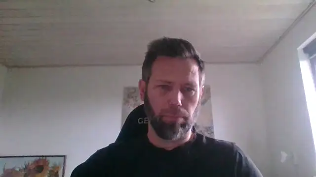 Snapshot of Gotta1 chatting on 10-26-25, 07:47 Gotta1 online show from 10-26-25, 07:47