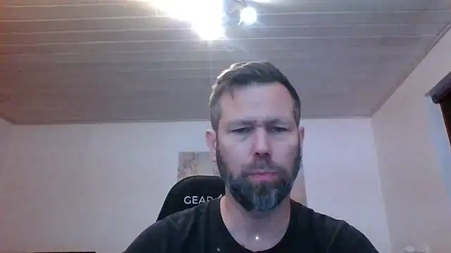 Snapshot of Gotta1 chatting on 12-03-25, 02:04 Gotta1 online show from 12-03-25, 02:04