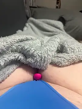 honeyyy24 online show from 02-05-25, 06:48