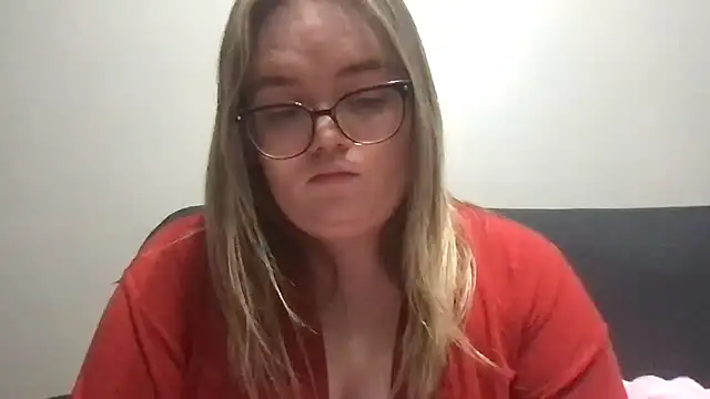 honeyyy24 online show from 03-30-26, 09:49