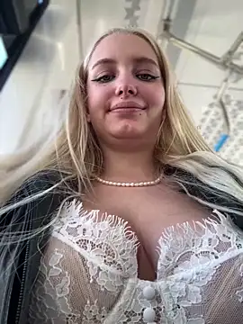 Milkyy wway online show from 03-19-25, 10:55