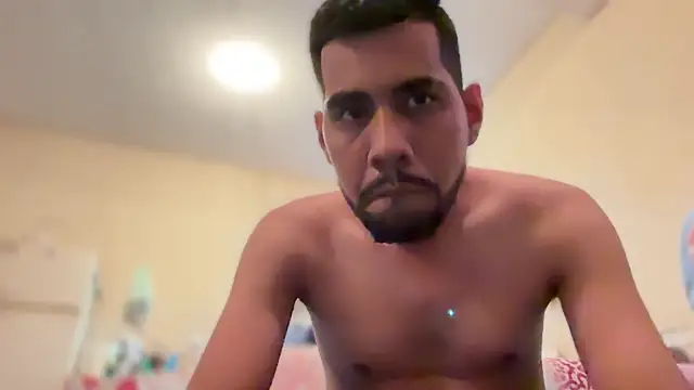 Snapshot of EnriquePersian197 chatting on 01-15-25, 10:57 EnriquePersian197 online show from 01-15-25, 10:57