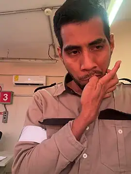 EnriquePersian197 online show from 02-02-26, 07:56