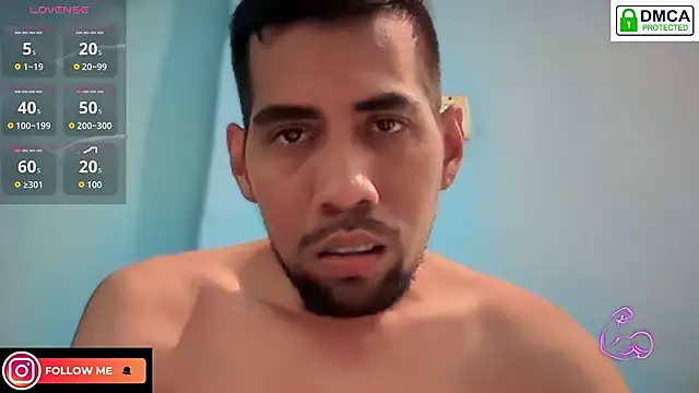Snapshot of EnriquePersian197 chatting on 06-30-26, 05:58 EnriquePersian197 online show from 06-30-26, 05:58