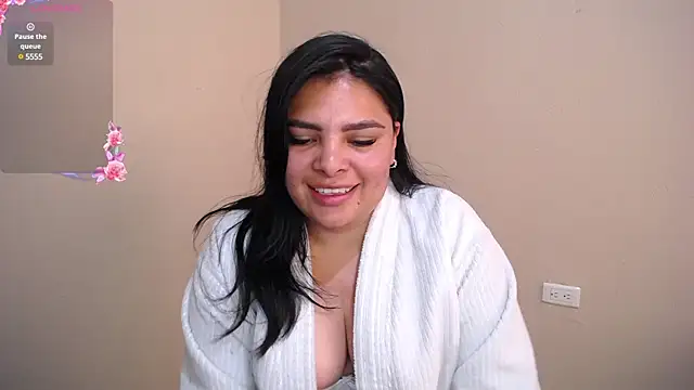 Snapshot of goddess_valXX chatting on 02-18-25, 04:16 goddess valXX online show from 02-18-25, 04:16