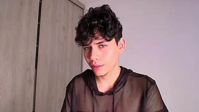 Snapshot of Naytoon__lex chatting on 01-13-25, 01:17 Naytoon lex online show from 01-13-25, 01:17