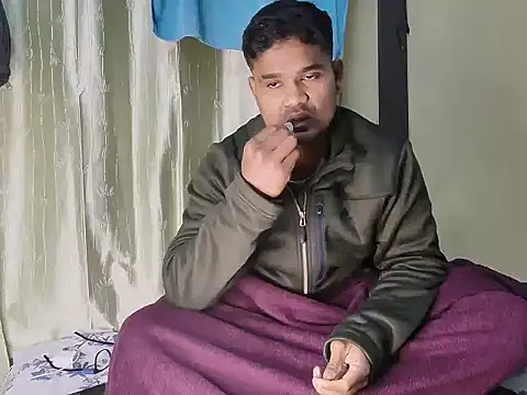 Snapshot of loveboyrp chatting on 02-24-25, 02:08 loveboyrp online show from 02-24-25, 02:08