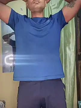 Snapshot of loveboyrp chatting on 02-26-25, 03:32 loveboyrp online show from 02-26-25, 03:32