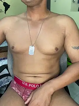 Snapshot of loveboyrp chatting on 09-10-25, 03:06 loveboyrp online show from 09-10-25, 03:06