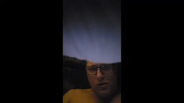 Snapshot of mneuert@xh chatting on 02-19-26, 04:41 mneuertxh online show from 02-19-26, 04:41