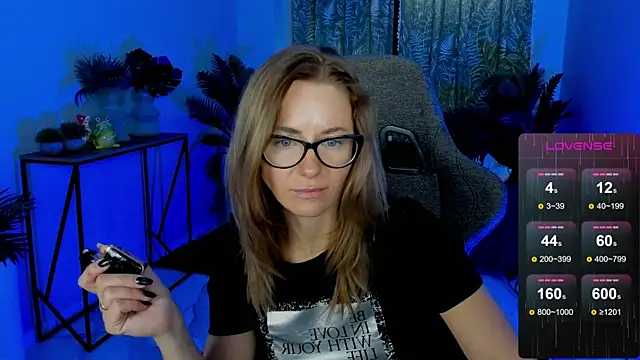 LadyIzabel online show from 11-06-25, 08:26