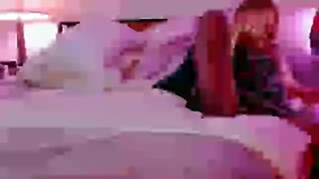 Snapshot of NinasNylonz chatting on 10-11-25, 04:12 NinasNylonz online show from 10-11-25, 04:12