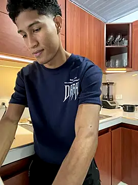 Snapshot of Masterikee chatting on 09-22-25, 03:47 Masterikee online show from 09-22-25, 03:47