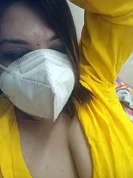 Snapshot of Naughty-Trisha chatting on 10-17-25, 06:27 Naughty-Trisha online show from 10-17-25, 06:27