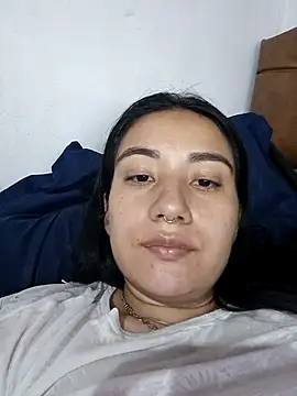 Snapshot of Hellen_Alex chatting on 04-29-26, 01:37 Hellen Alex online show from 04-29-26, 01:37