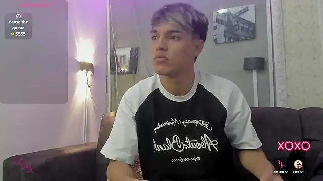 Snapshot of ryan_carter08 chatting on 02-07-25, 01:01 ryan carter08 online show from 02-07-25, 01:01